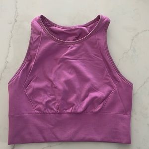Lululemon high neck seamless sports bra